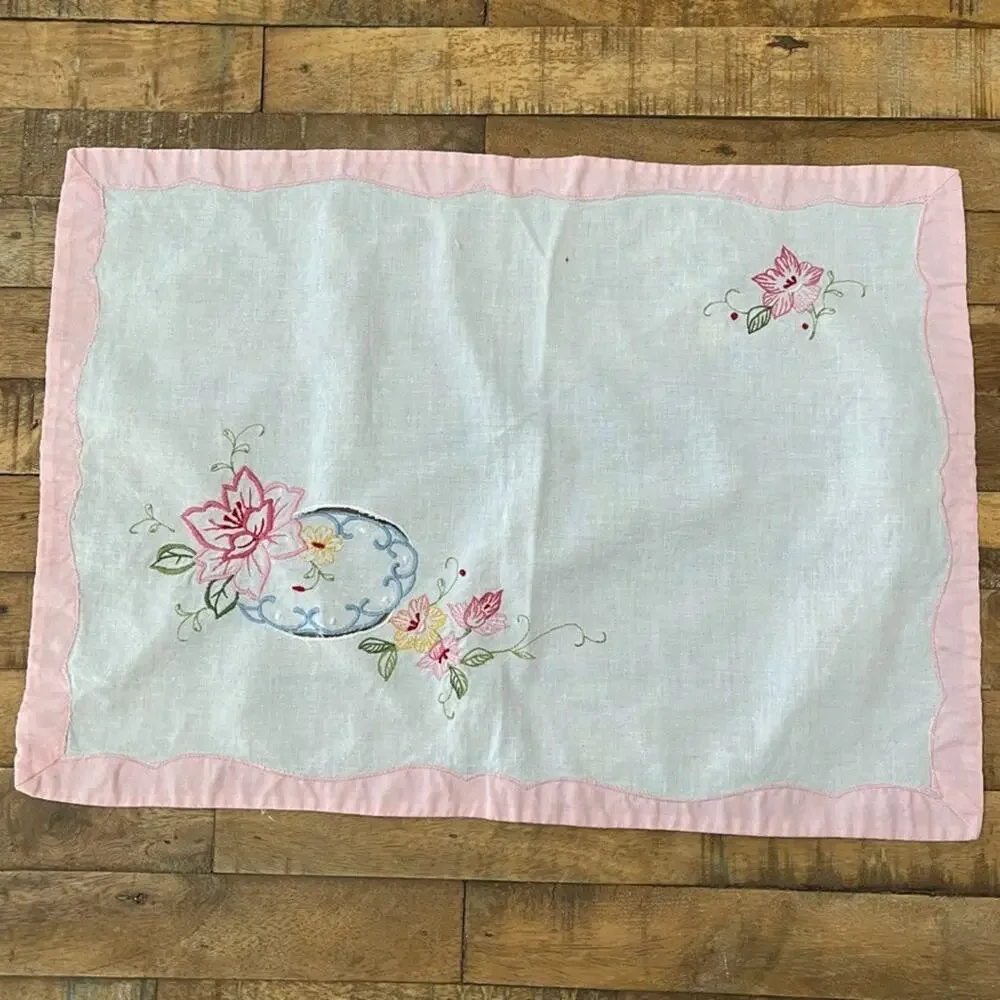 Vintage Floral Hand Embroidered Placemats Napkins Set Of 4 Pink Trim Border